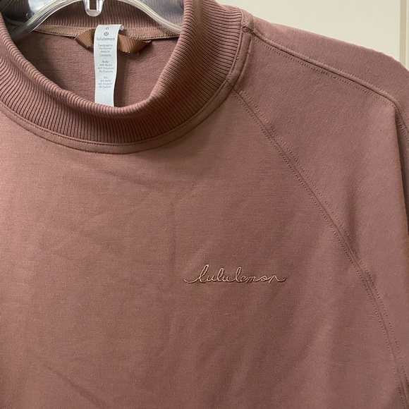 Lululemon Sweatshirt - Picture 5 of 6
